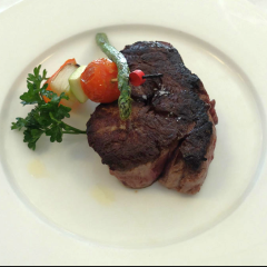 Arroceria-Imperial-plato-carne.png
